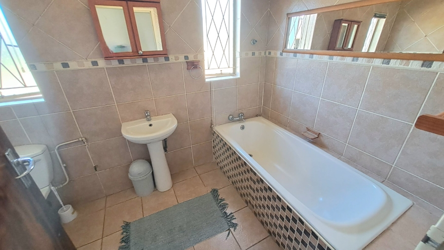9 Bedroom Property for Sale in Universitas Free State
